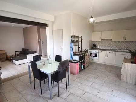loue maison 80 m2  3 ch  garage