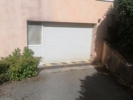 garage / box fermé
