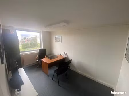 a louer - bureaux coworking - evry centre - tout équipé