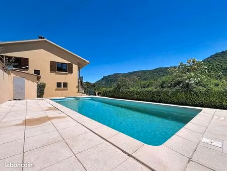 maison 5 pièces 102 m²