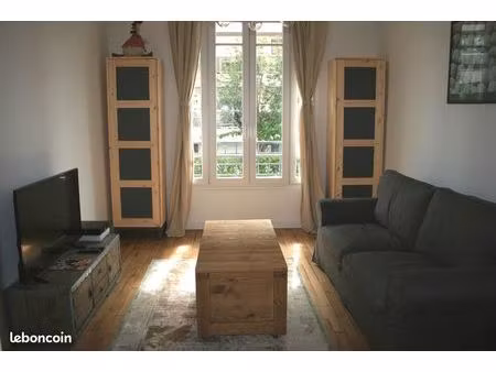 studio 26 4 m2 parfait état