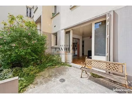 studio 1 pièce 33 m²