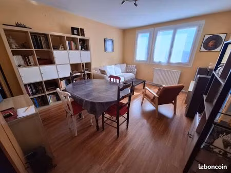 appartement 3 pièces 64 m²