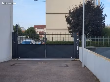 garage 21m2 à louer