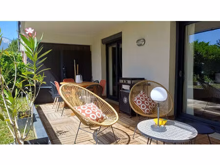 t3 - challes les eaux - rez de jardin.
