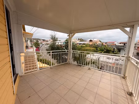 ensemble immobilier de 3 appartements - le vauclin (972)