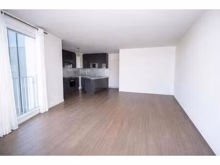3 pièces avec loggia - résidence récente - à 20 min de la défense
