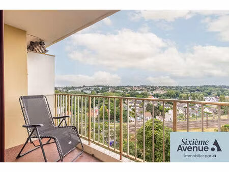 appartement 3 pièces 69.53 m2  stationnement  balcon et cave!