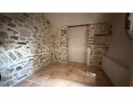 saillans - studio à rénover