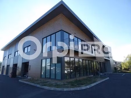 location bureaux 700 m²