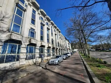 location bureaux 274 m²