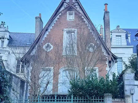vente maison 7 pièces 256 m² amboise (37400)