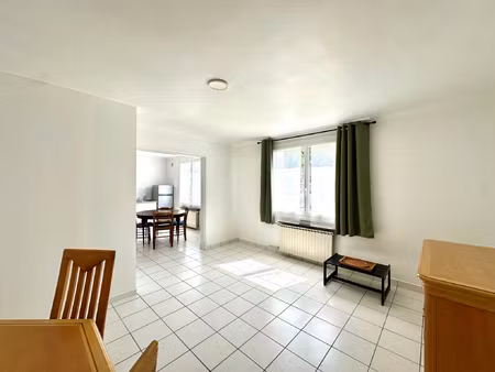 agreable maison meublee en colocation (3 locataires).