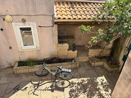redessan a vendre ensemble immobilier de 185m² avec cour  terrasse et garage