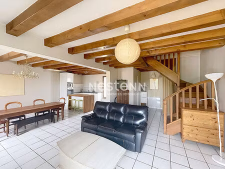 saint-fargeau village - duplex 2 chambres avec terrasse - proches commerces  gare rer d  é