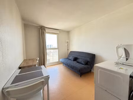 toulon - champ de mars studio meuble