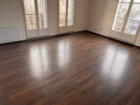 appartement 3 pièces avec box et place de parking sous-sol