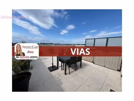 appartement familial de 4 pièces à vias avec terrasse