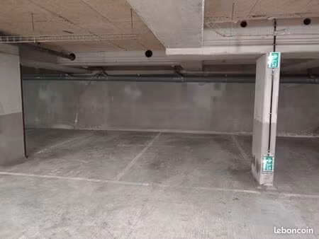 place de parking sécurisée en sous-sol – 107 rue de rosny