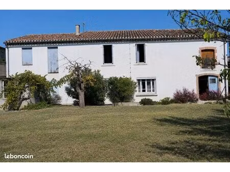propriété 6 pièces 179 m²