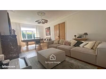 maison 7 pièces 275 m²