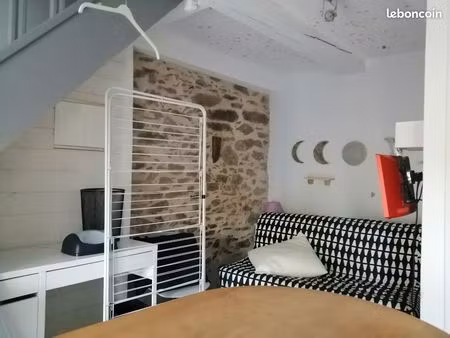 location studio meublé