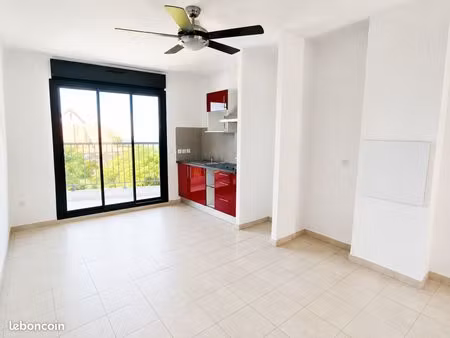 studio 1 pièce 26 m²