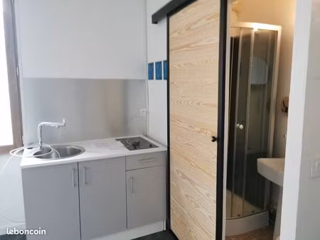 studio meublé