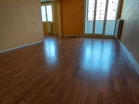 appartement 4 pièces 77 m²