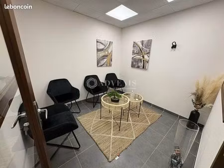bureau 10 m²