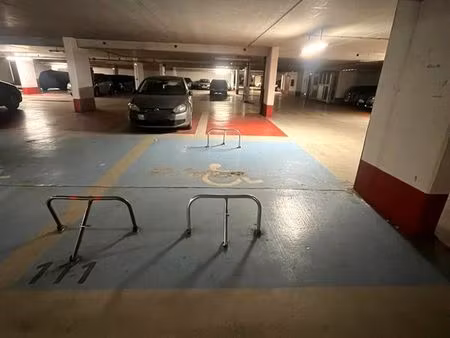 location parking/box 4m²
