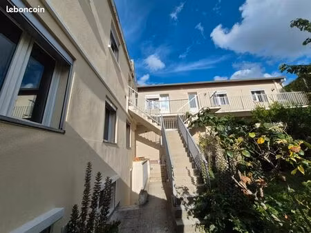 bry-sur-marne centre – t3 rénové 51 m² avec balcon 10 m²  cave et combles – entièrement ré