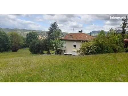 maison + terrain de 8000m2