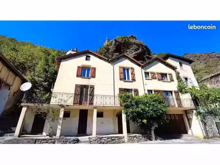 maison 6 pièces 136 m²