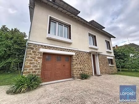 maison 7 pièces 239 m²