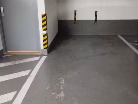 location place de parking - courte durée