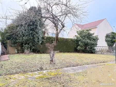 terrain 277 m² beauchamp