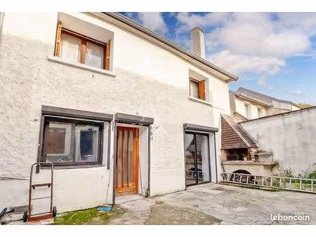 maison 5 pièces 110 m²