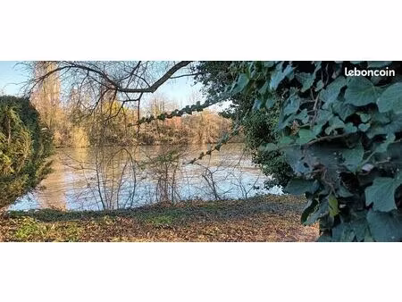 propriété d’exception – pieds dans l’eau – pontoise