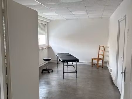 bureau/ cabinet à louer