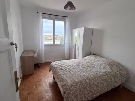 chambre 1 pièce 9 m²