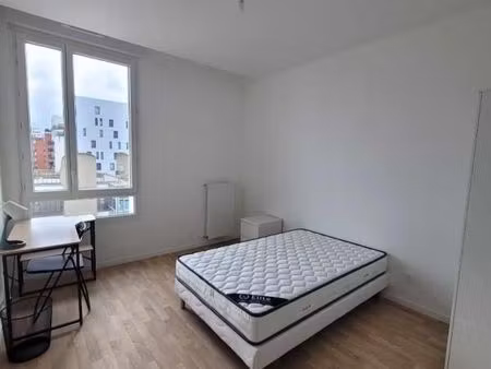 chambre 1 pièce 13 m²