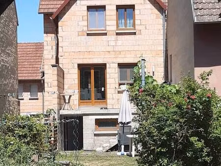 maison de 2013 d’enriron 110 m²  5 pièces  terrain 307 m²