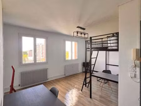 location appartement t1 à laval hilard (53000) : à louer t1 / 28m² laval hilard