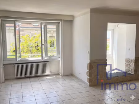exclusivité saint-etienne/chateaucreux dans immeuble art deco a