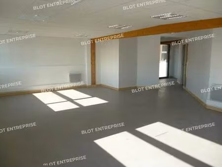 location bureaux 90 m²