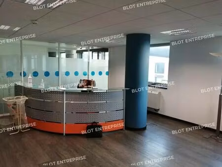 vente bureaux 7 500 m²