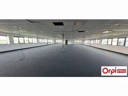location bureaux 296 m²