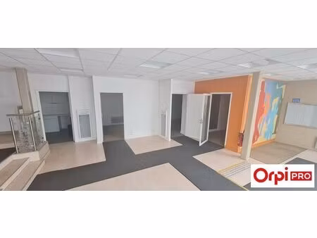 location bureaux 210 m²