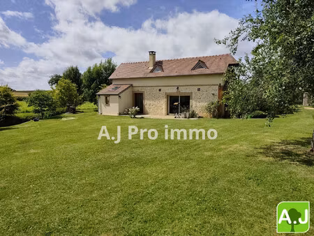 propriété 3 chambres en bord de ruisseau